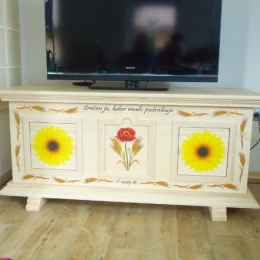 skrinja prvovrstna smreka