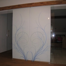 dvojna steklena drsna vrata