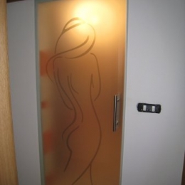 steklena drsna vrata