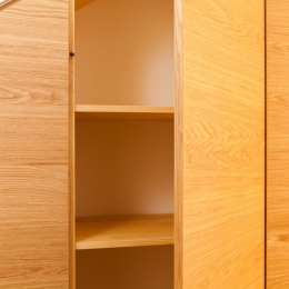 omare-pod-stopnicami-5